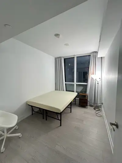 181 Dundas Street East Condo Room for Rent