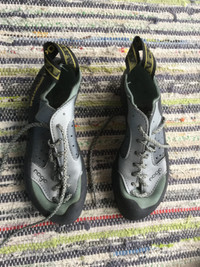 La Sportiva Nago Rock Climbing Shoes. Size EU 35.5. USW-5.