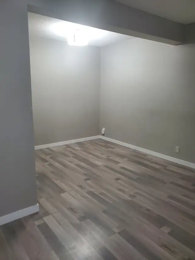 Red Deer Downtown 2-storey 2 BDRM townhouse for rent