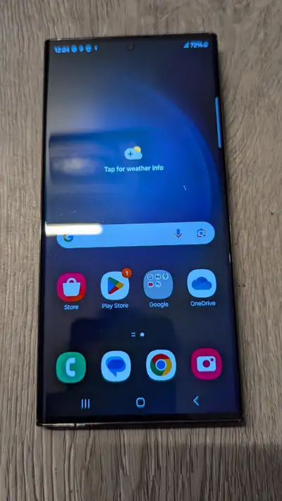 Selling 9.5 out of 10 condition Black Samsung Galaxy S23 Ultra 256 GB with box ad accessories Will w...