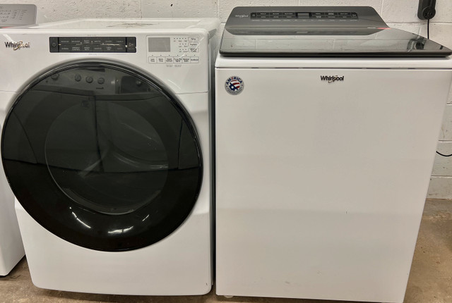Whirlpool Washer and Dryer Set $949 in Washers & Dryers in Woodstock