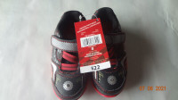 Boys shoes - Brand new - Size 8