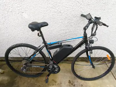 Black aluminum CCM Orion, barely used, then converted to an eBike. It's a sweet ride, quiet and quic...