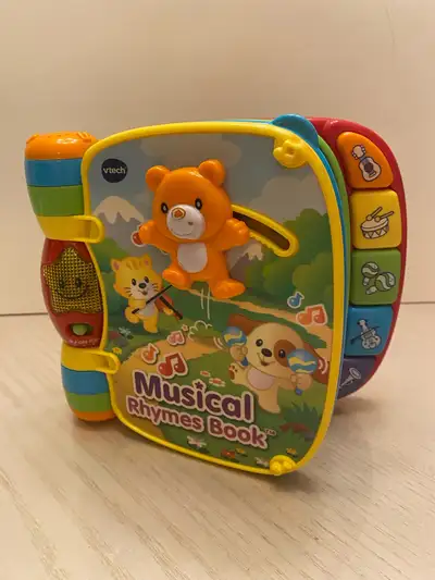 6 to 36 Months Highlights Explore classic nursery rhymes with the Musical Rhymes Book™ by VTech®. Yo...