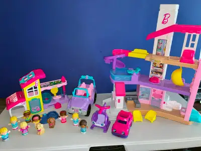 Large Fisher Price Little People Barbie Playset - Barbie Little DreamHouse - Barbie Pet Spa - Beach...