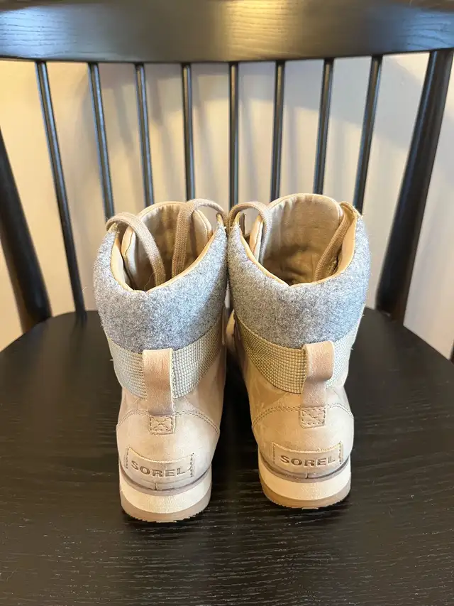 Women’s Sorel boots size 6 in Women's - Shoes in Calgary - Image 5