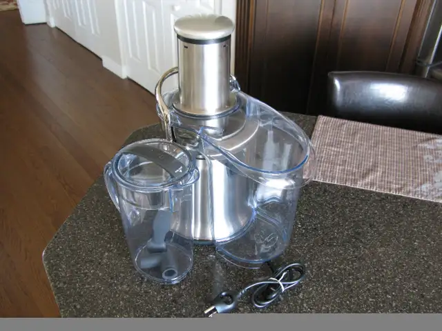 BREVILLE JUICE FOUNTAIN COLD XL in Processors, Blenders & Juicers in Brockville - Image 8