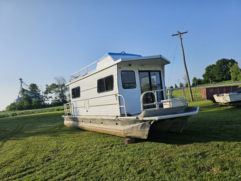 32 ft Seahawk Houseboat Powerboats & Motorboats Kawartha Lakes Kijiji