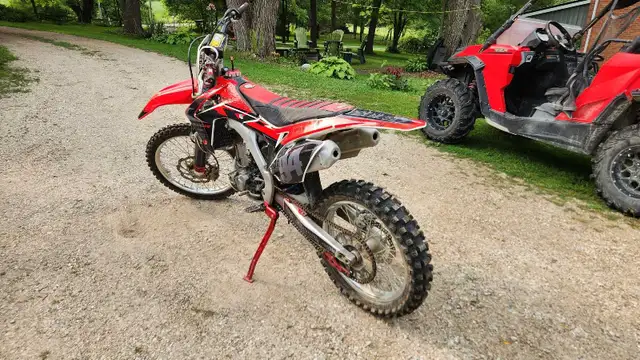 2016 honda crf450r in Dirt Bikes & Motocross in Stratford - Image 3