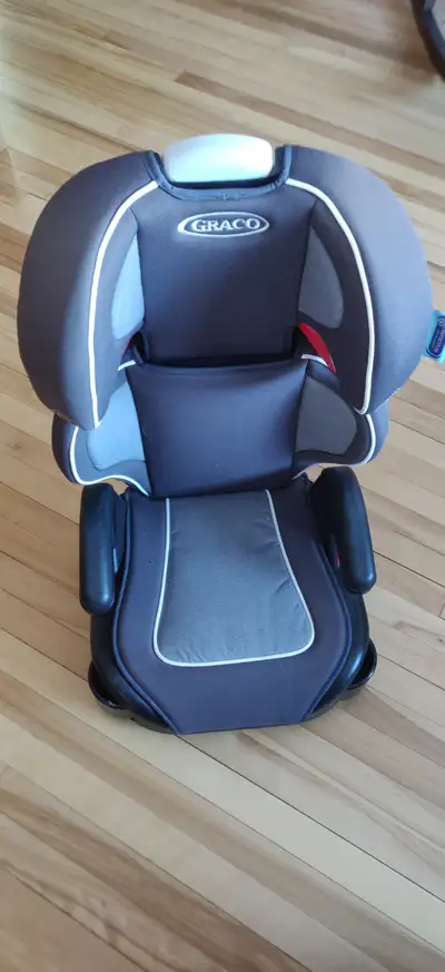 Siège d'auto rehausseur (booster) Graco 2-en-1, View more