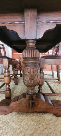 Walnut dining table with 4 chairs