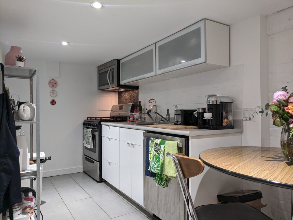 All inclusive one bed basement apartment with ensuite laundry 5
