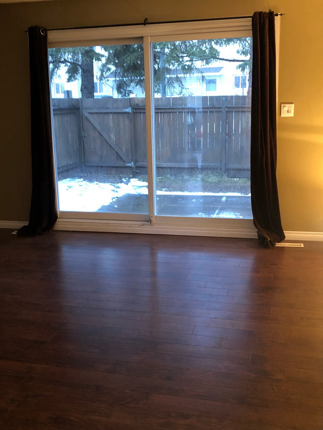 West End Callingwood townhouse for rent  in Long Term Rentals in Edmonton