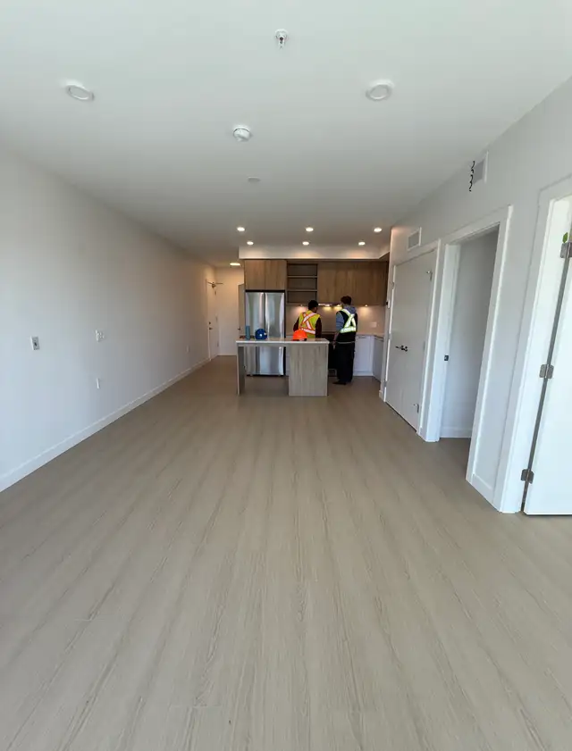 3 Bedroom 2 Bathroom Condo New Westminster