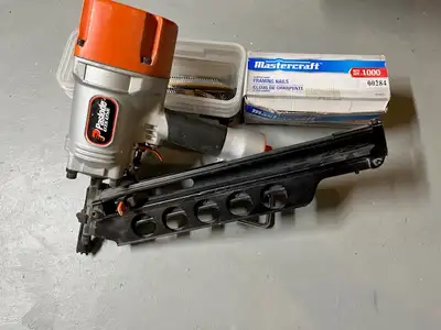 Paslode Lite Line pneumatic nailer for sale. Has seen very little use ,works perfectly.