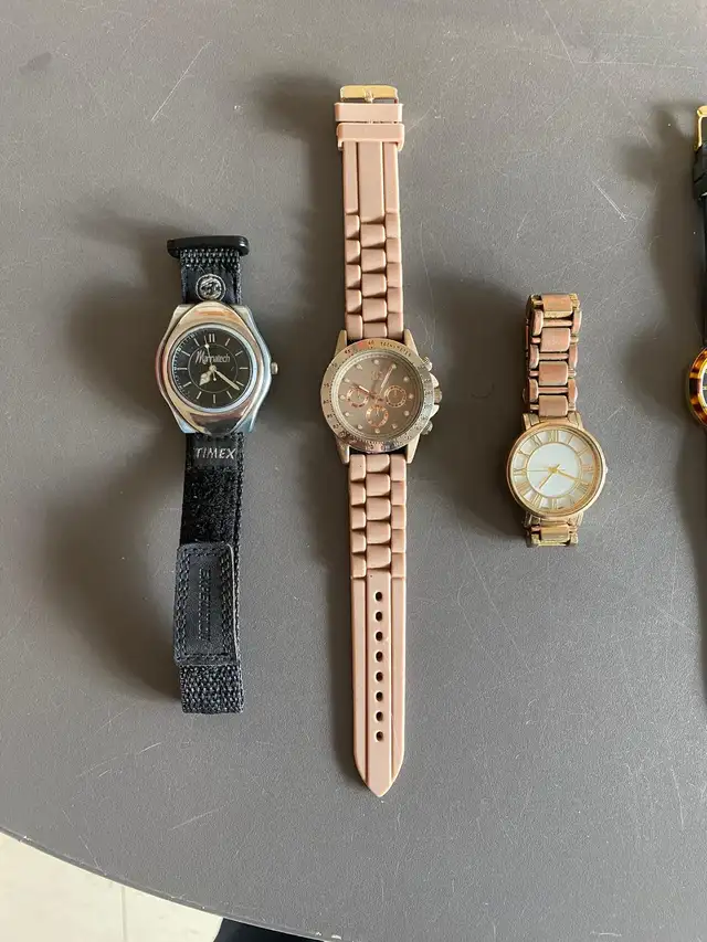 Watches in a good condition62863284923009121