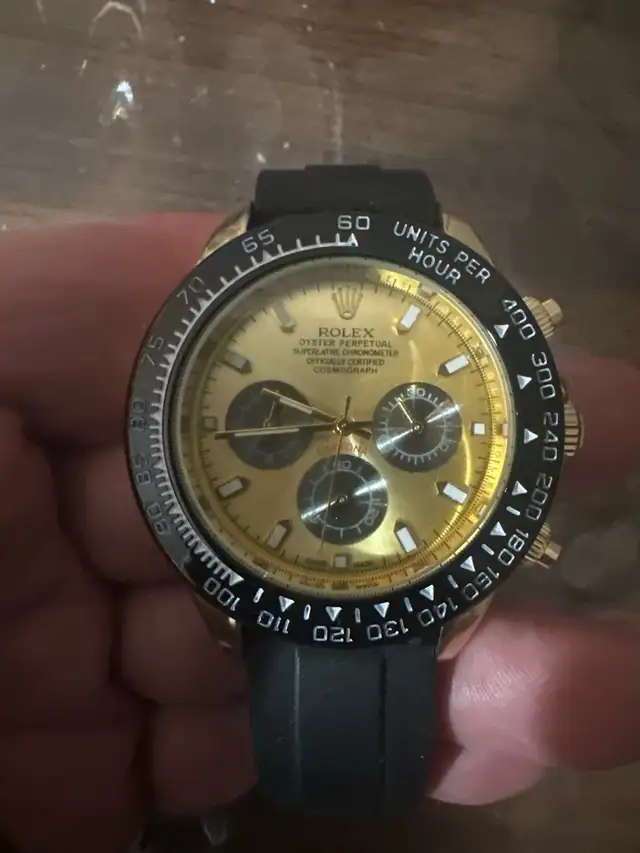 Daytona quartz watch
