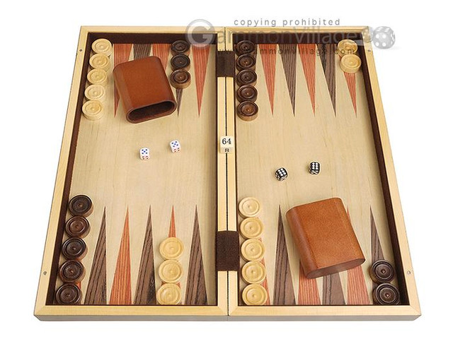 Open Box! 16inch Combo Backgammon & Chess Set - Magnetic Closure in Toys & Games in Mississauga / Peel Region - Image 2