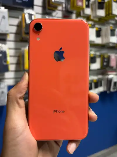 iPhone XR 64gb (Store Warranty), View more