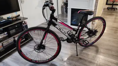 Hybrid Bike-Schwinn-700c-(Like New)-Available!, View more