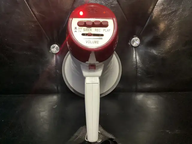 MEGAPHONE HANDHELD W/SIREN AND RECORDER BLOW HORN LOUD SPEAKER in General Electronics in City of Toronto - Image 4