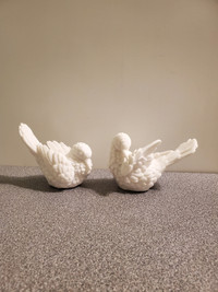 Alabaster White Doves Vintage Dove Figurines, Bird Sculptures,