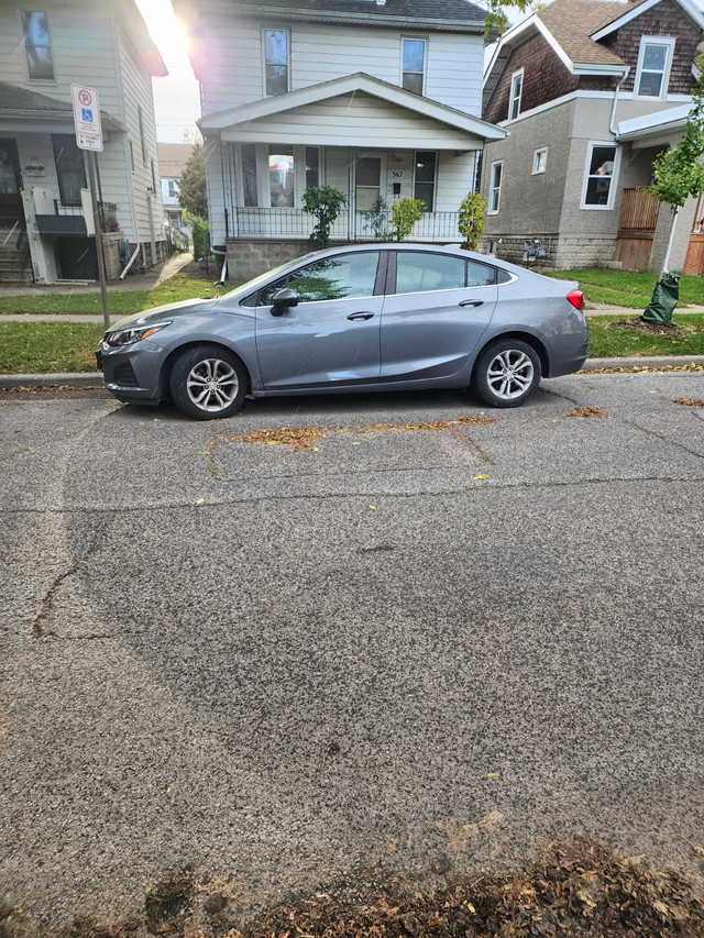 2019 Chevy Cruze 1.4L Turbo LT in Cars & Trucks in Windsor Region - Image 2