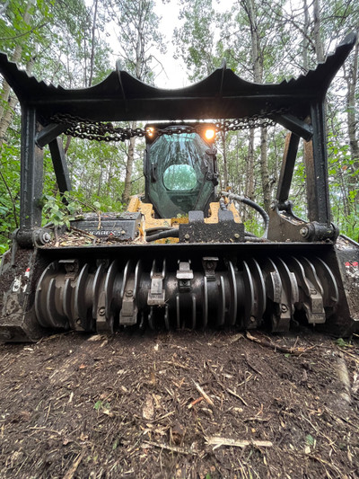Mulching. Land clearing. Skid steer services