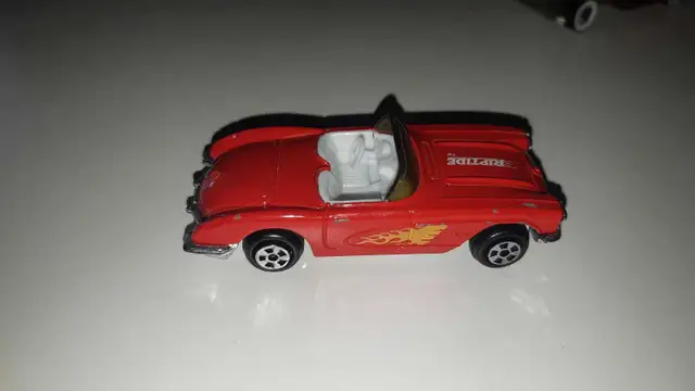 Riptide 1960 Corvette vintage 1984 ERTL 1/64 scale loose/vg in Toys & Games in Guelph - Image 3