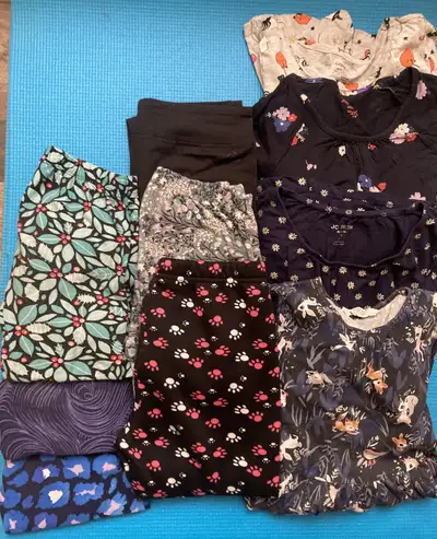 4 sweet legs pants 1 pant just cozy, 1 ripzone 4 long sleeve dresses All 10 items for $50, cash pref...