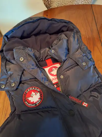 “Canada” Vest – Like New, View more