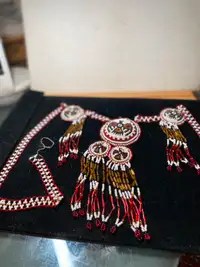 Vintage Handmade Native American Bead Necklace - Beadwork Jewelr