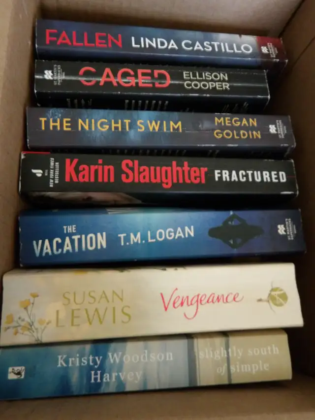 ASSORTED FICTION BOOKS in Fiction in London - Image 3