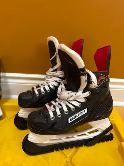 Bauer Hockey Skates - Size 4, View more