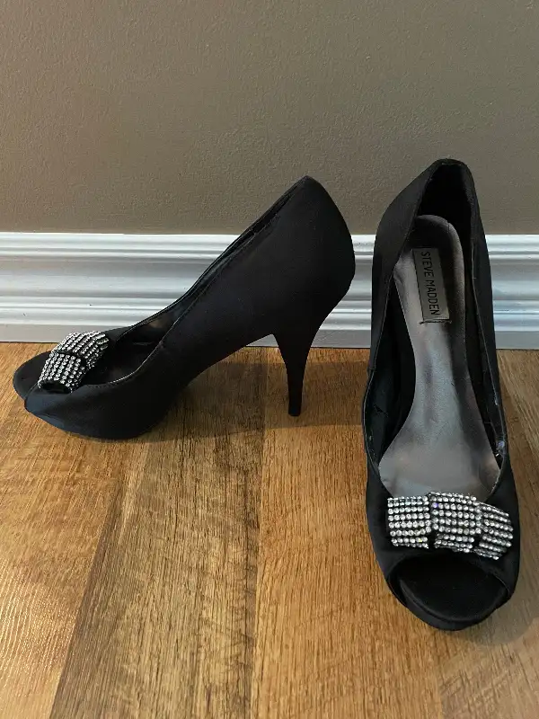 Steve Madden stilettos/heels - size 10 in Women's - Shoes in Oshawa / Durham Region - Image 3