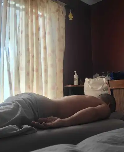 Good day. I am Lee a Male Registered Massage Therapist. I am licensed under the city of Calgary. NEW...