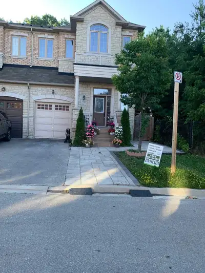 Discover this beautiful, well-maintained 2 bedroom + den basement featuring spacious rooms, modern f...