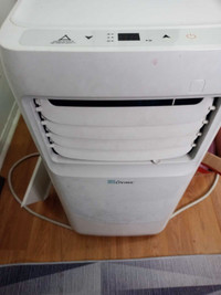 Air conditioner portable used 2 summers