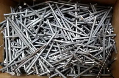680 (4 lb) New 2½ in Bright Finish Steel Nails w Smooth Shanks, View more