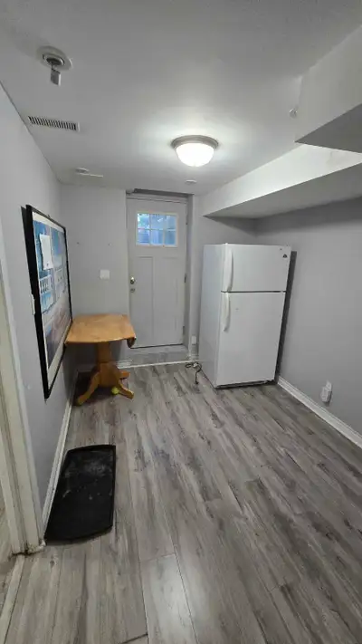 1 bed basement appartment, heartlamd area Mississauga