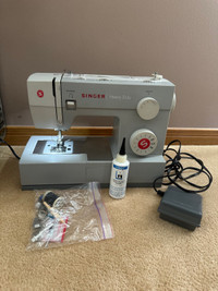 SINGER Heavy Duty 4411 Mechanical Sewing Machine & Accessories