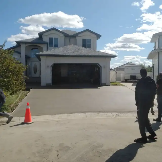 Concrete Patios & Driveways62866660173827124