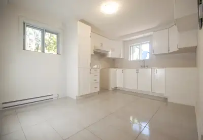 $1 225 / 1br - 550ft2 - 13067 Apt#A Pierrefonds 3 1/2 (Pierrefon