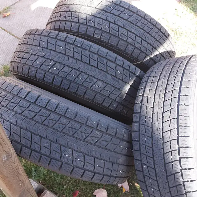 Winter Snow Tires, Toyota Tacoma 2018-2023 in Tires & Rims in Petawawa - Image 4