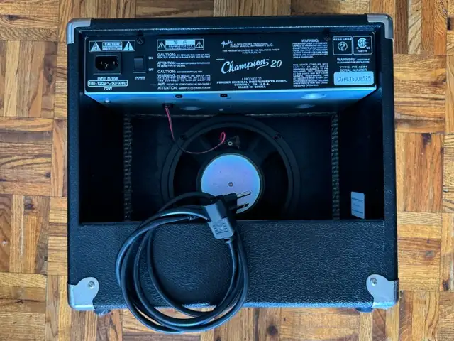 Fender Champion 20 Guitar Amp in Amps & Pedals in City of Toronto - Image 4