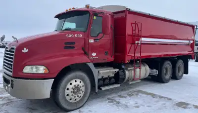 2013 MACK CXU613 6x4 GRAIN TRUCK Mack Automatic Transmission,756,000km NEW 20FT LOADLINE GRAIN BOX,M...