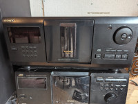 SONY CD Changer / player holds 200 cd's no remote