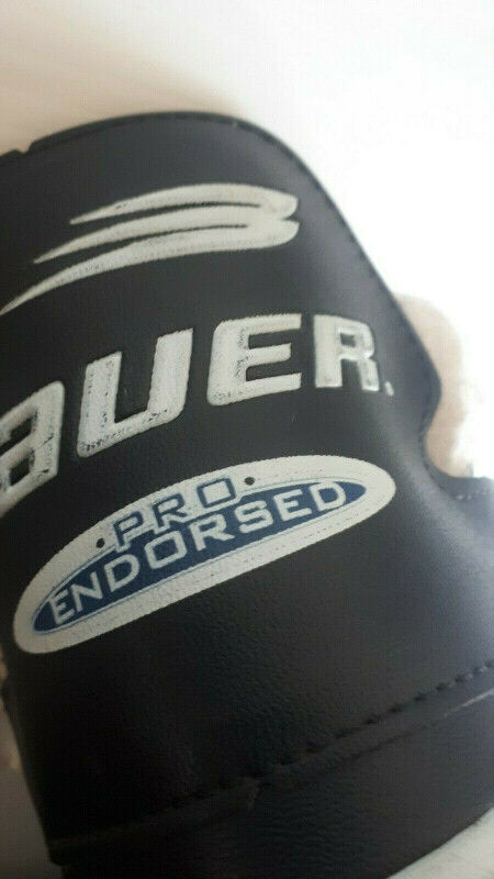 Bauer Pro Endorsed Ice Hockey Skates 36 Size 11 Made in Canada in Skates & Blades in Ottawa - Image 4