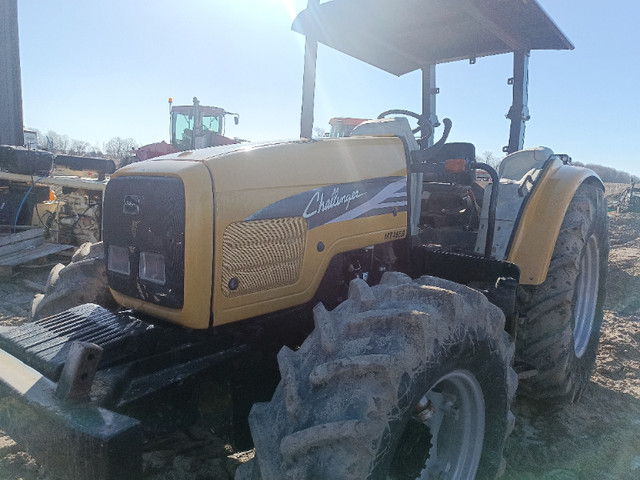 Challenger MT455B 4x4 in Farming Equipment in Kawartha Lakes - Image 3