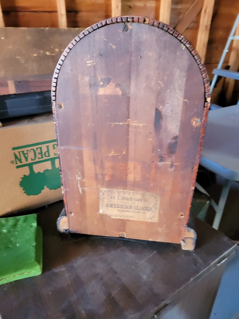 WM. L. Gilbert Clock Co. Antique Mantel Clock From mid 1800's Arts